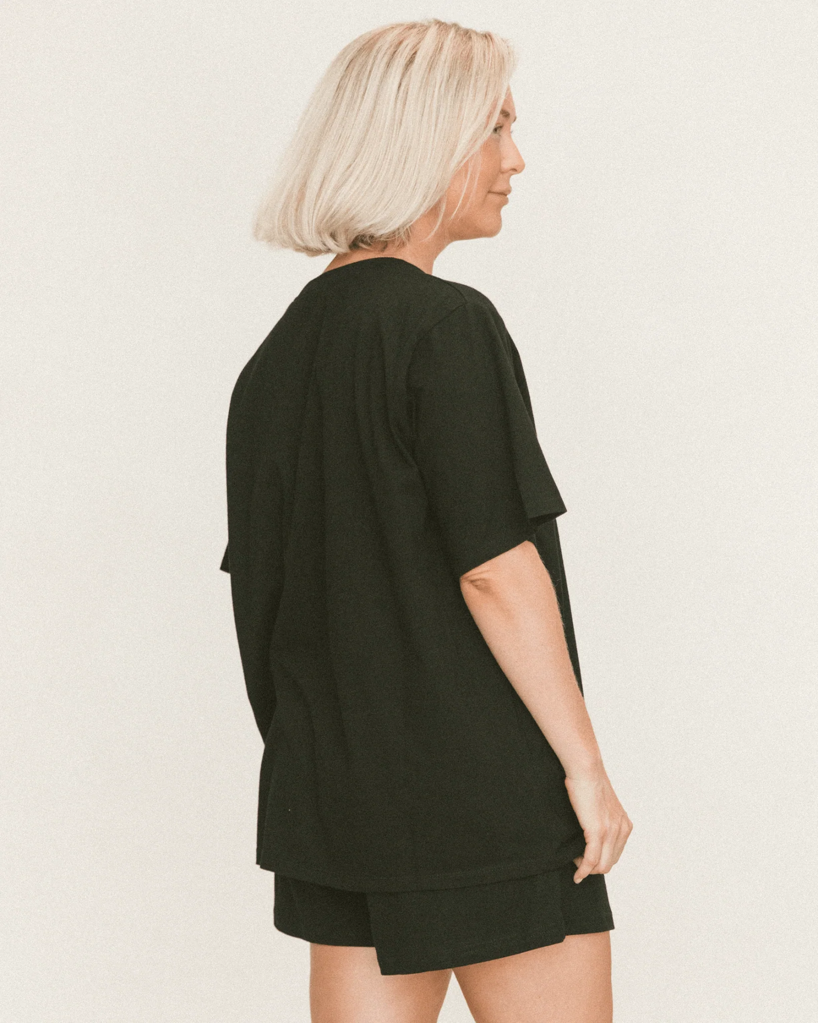 Essential Shorts | Black - Image 4