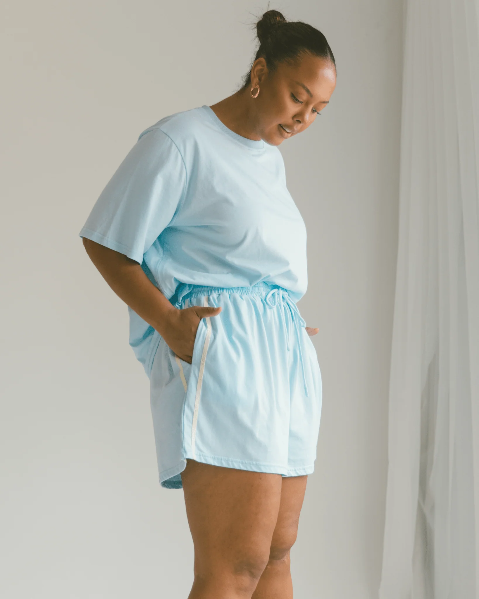 FINAL SALE | Essential Shorts | Blue & Cream - Image 2