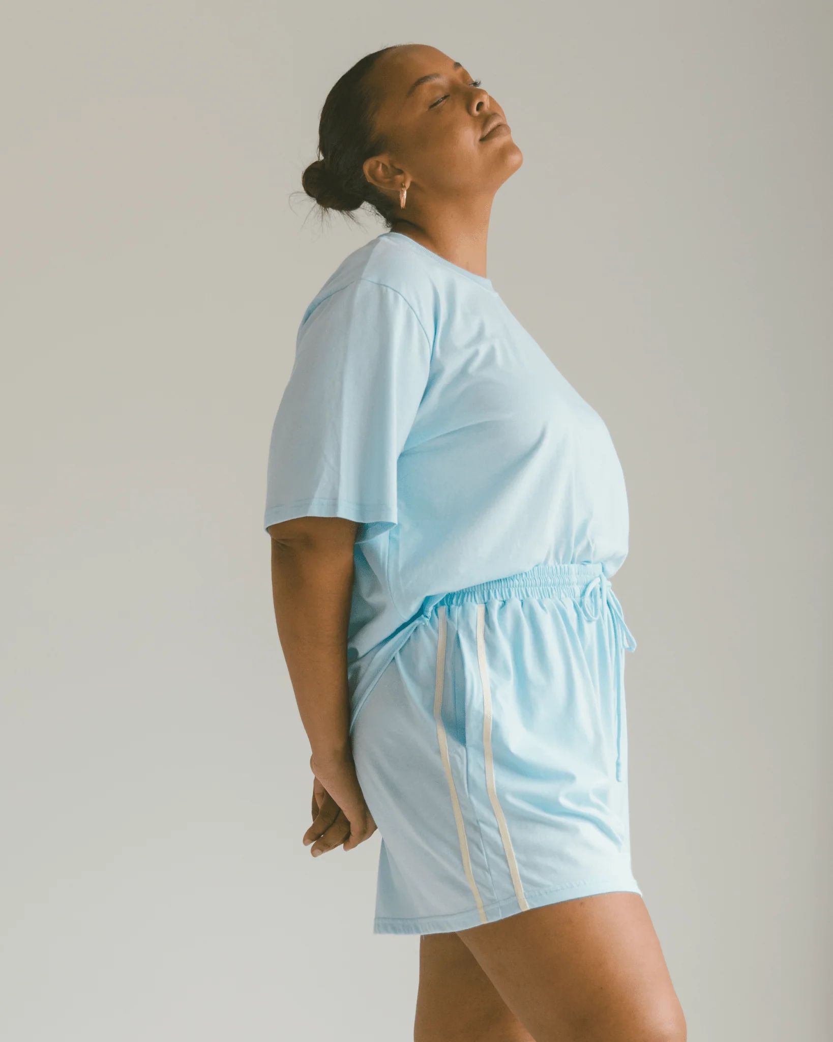 FINAL SALE | Essential Shorts | Blue & Cream - Image 5