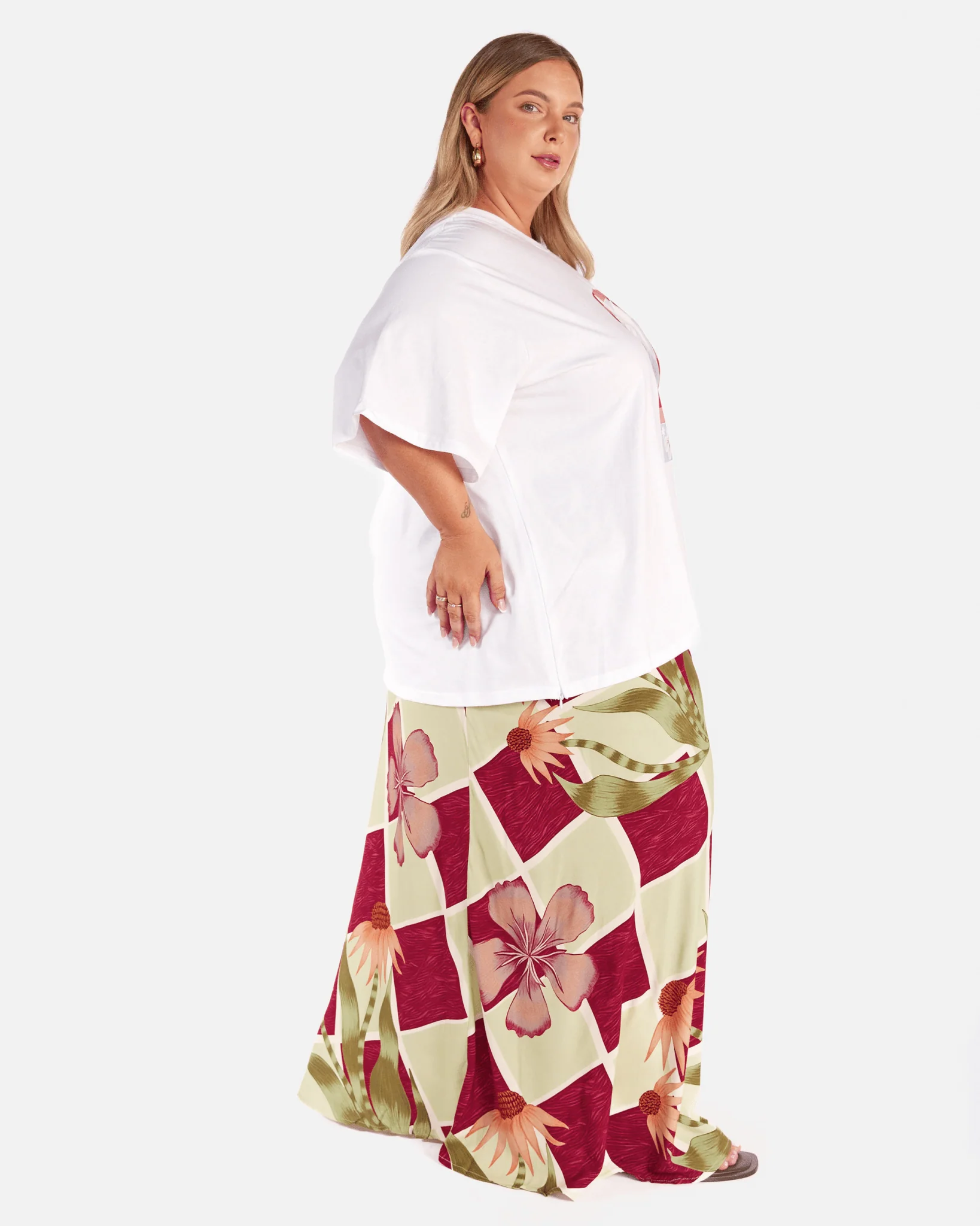 Essentials Tee | Vistafleur - Image 3