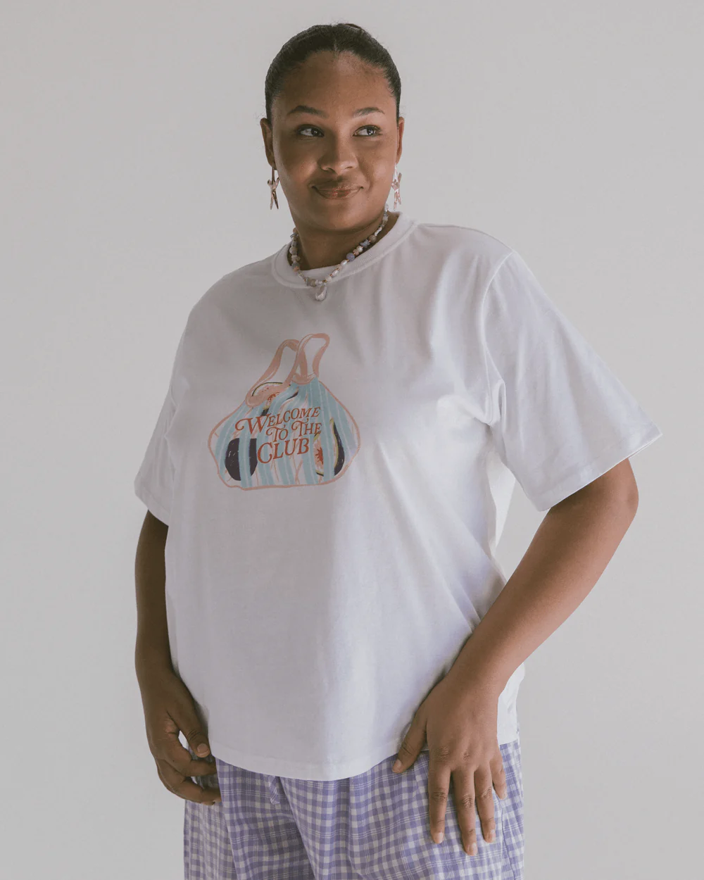Essentials Tee | Welcome to the Club - Image 2