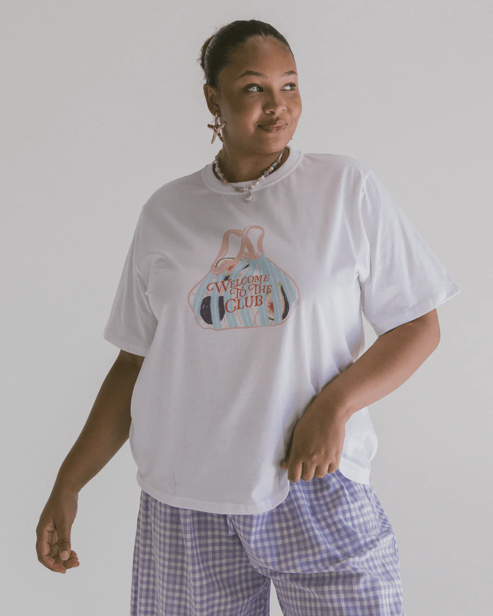 Essentials Tee | Welcome to the Club - Image 3