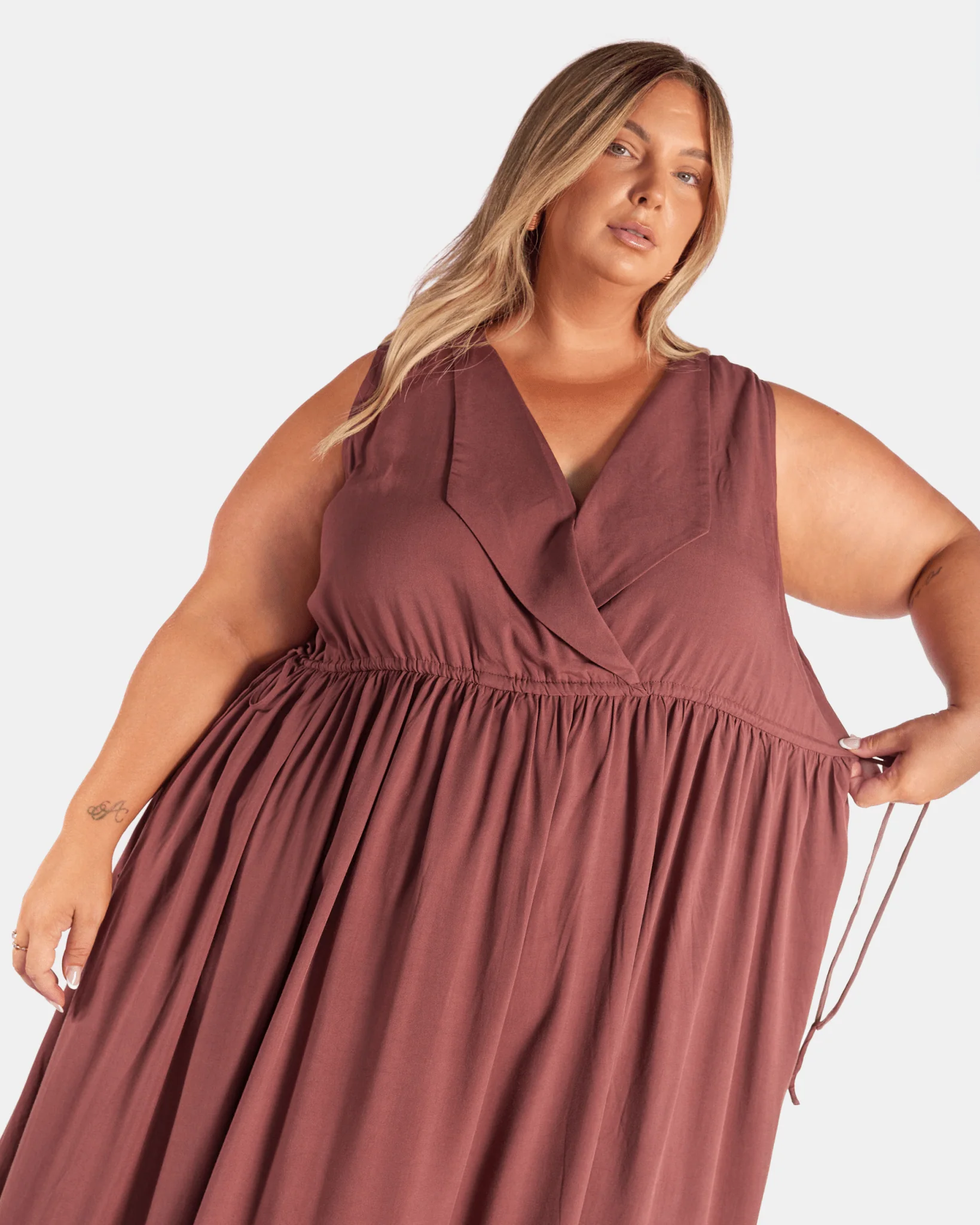 Olivia Maxi Dress | Brown - Image 4